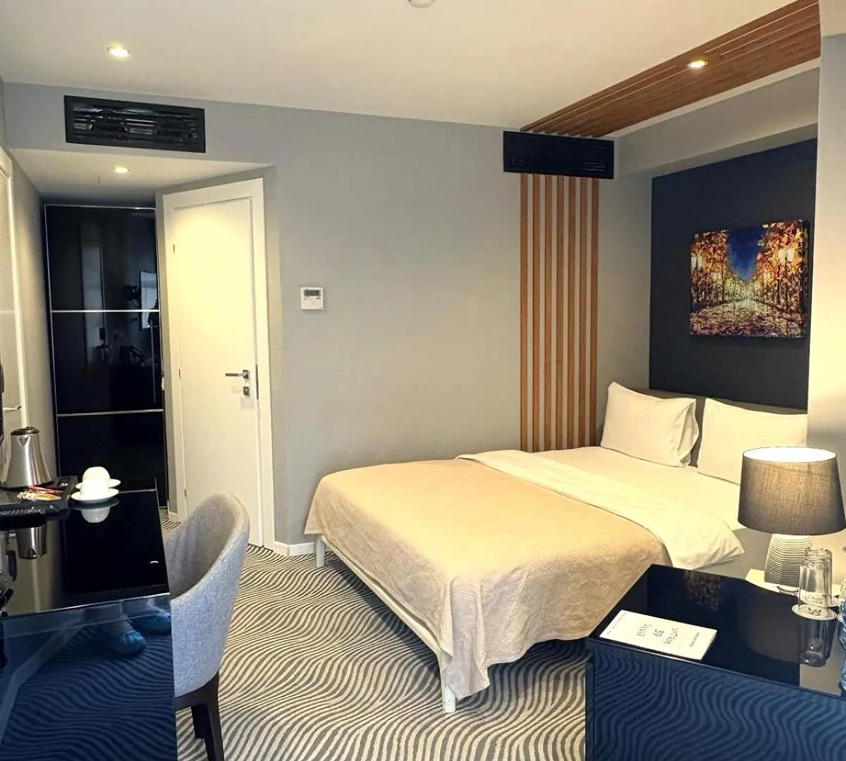 Silver 39 Corner Hotel Tbilisi